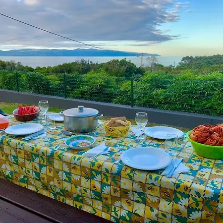 Homestay Ninho Cagarras Santo Amaro (Azores)