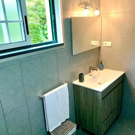 Ninho Cagarras בית אירוח