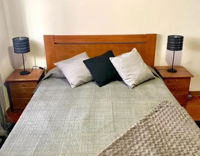 Ninho Cagarras Homestay *