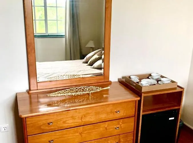 Ninho Cagarras Homestay Santo Amaro (Azores)