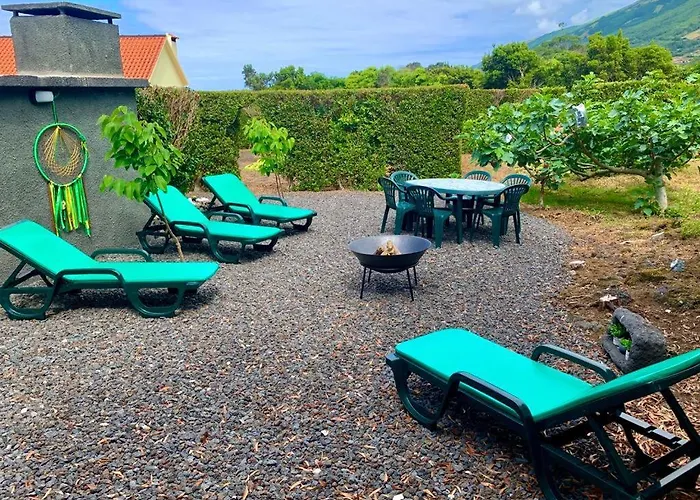 Ninho Cagarras Homestay